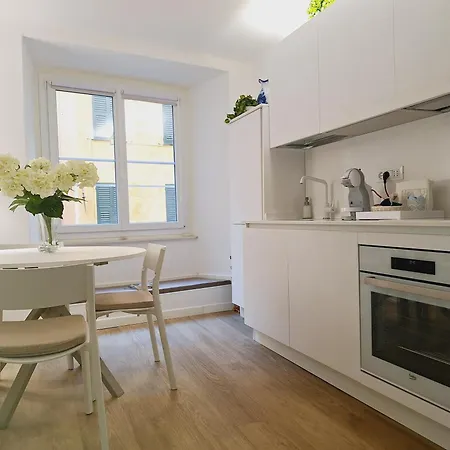 Dei Rolli Apartment